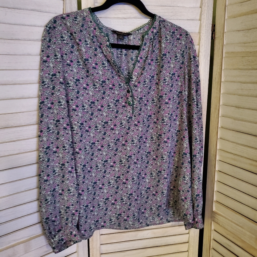 😀FREE W PURCHASE😀Bananna Republic Scallop Trim Floral Print Shirt Sz L - Picture 2 of 8